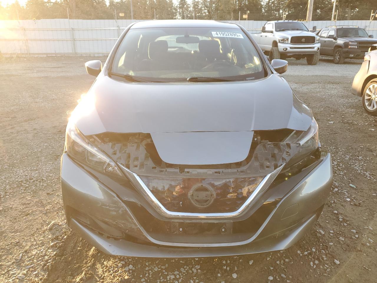 2018 Nissan Leaf - Image 5