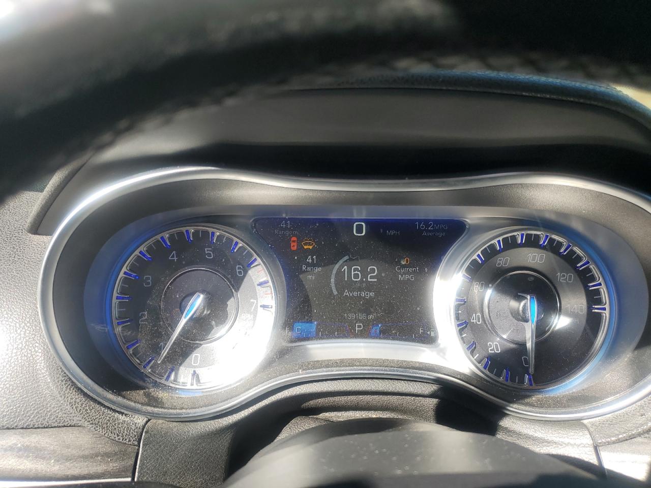 2018 Chrysler 300 - Image 9