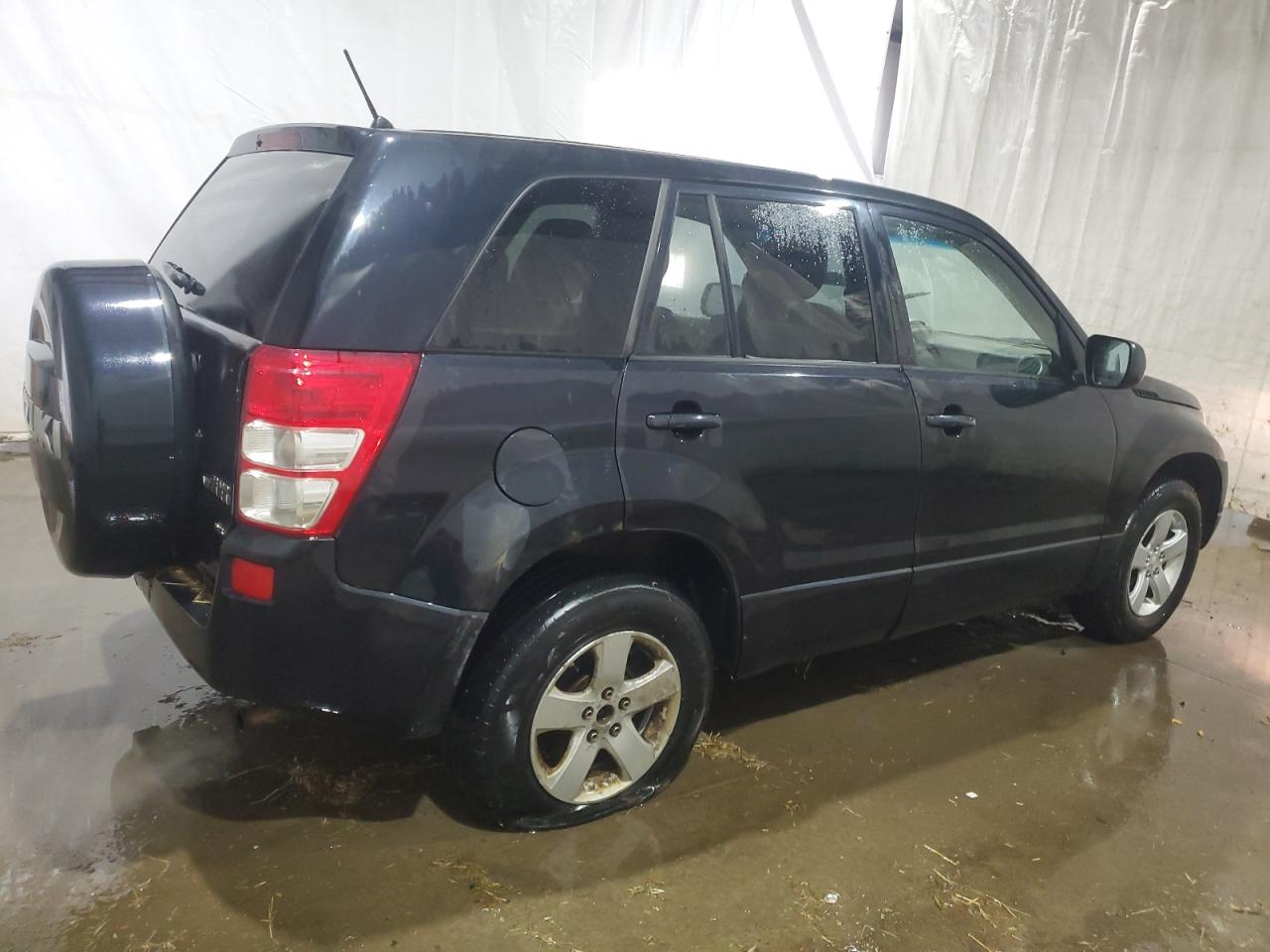 2011 Suzuki Grand Vitara - Image 3