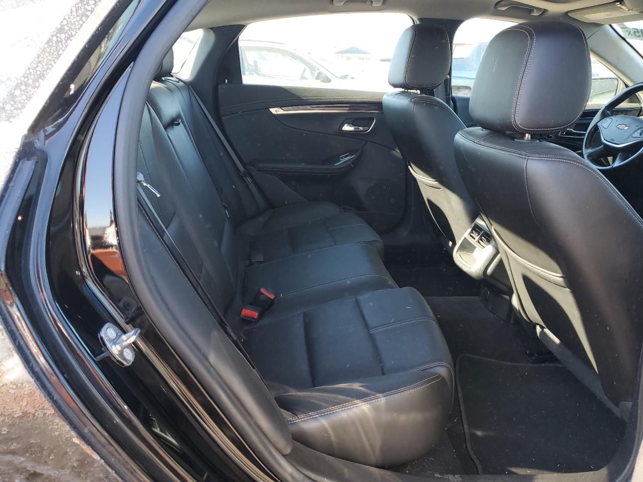 2016 Chevrolet Impala - Image 10
