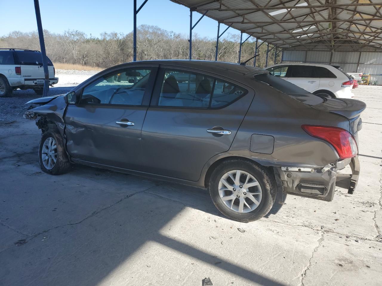 2015 Nissan Versa - Image 2