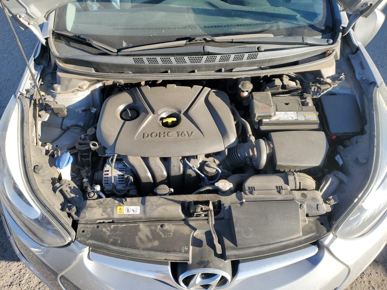 2015 Hyundai Elantra - Image 12