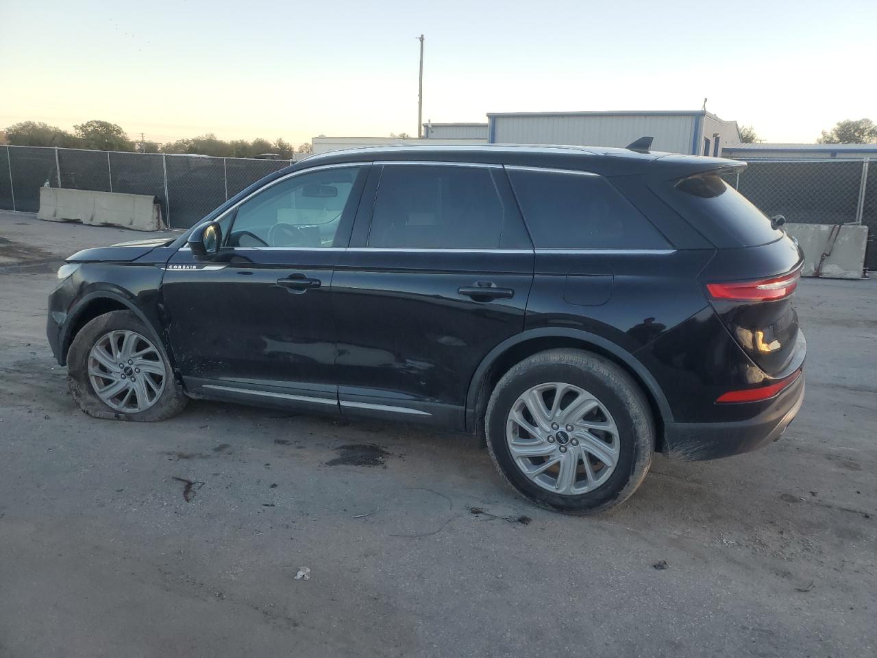 2021 Lincoln Corsair - Image 2