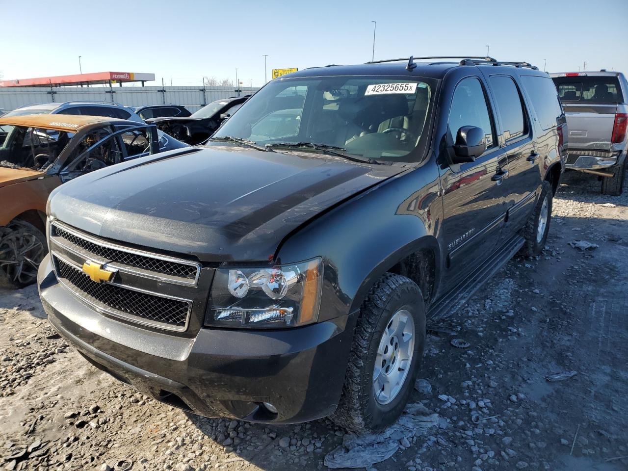 2011 Chevrolet Suburban K1500 Lt for Sale in Cahokia Heights, IL - Front End