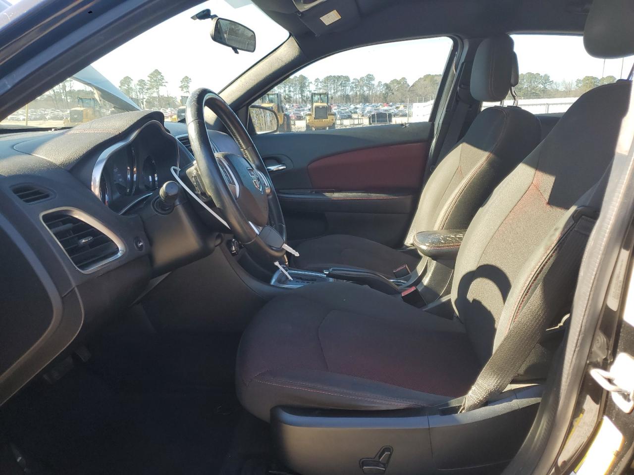 2013 Dodge Avenger - Image 7