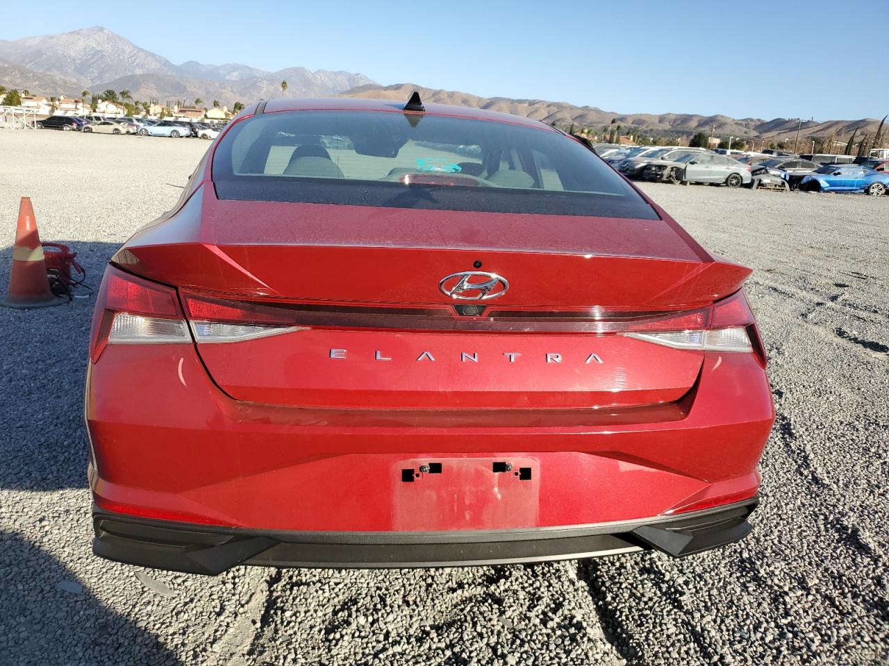 2023 Hyundai Elantra - Image 6
