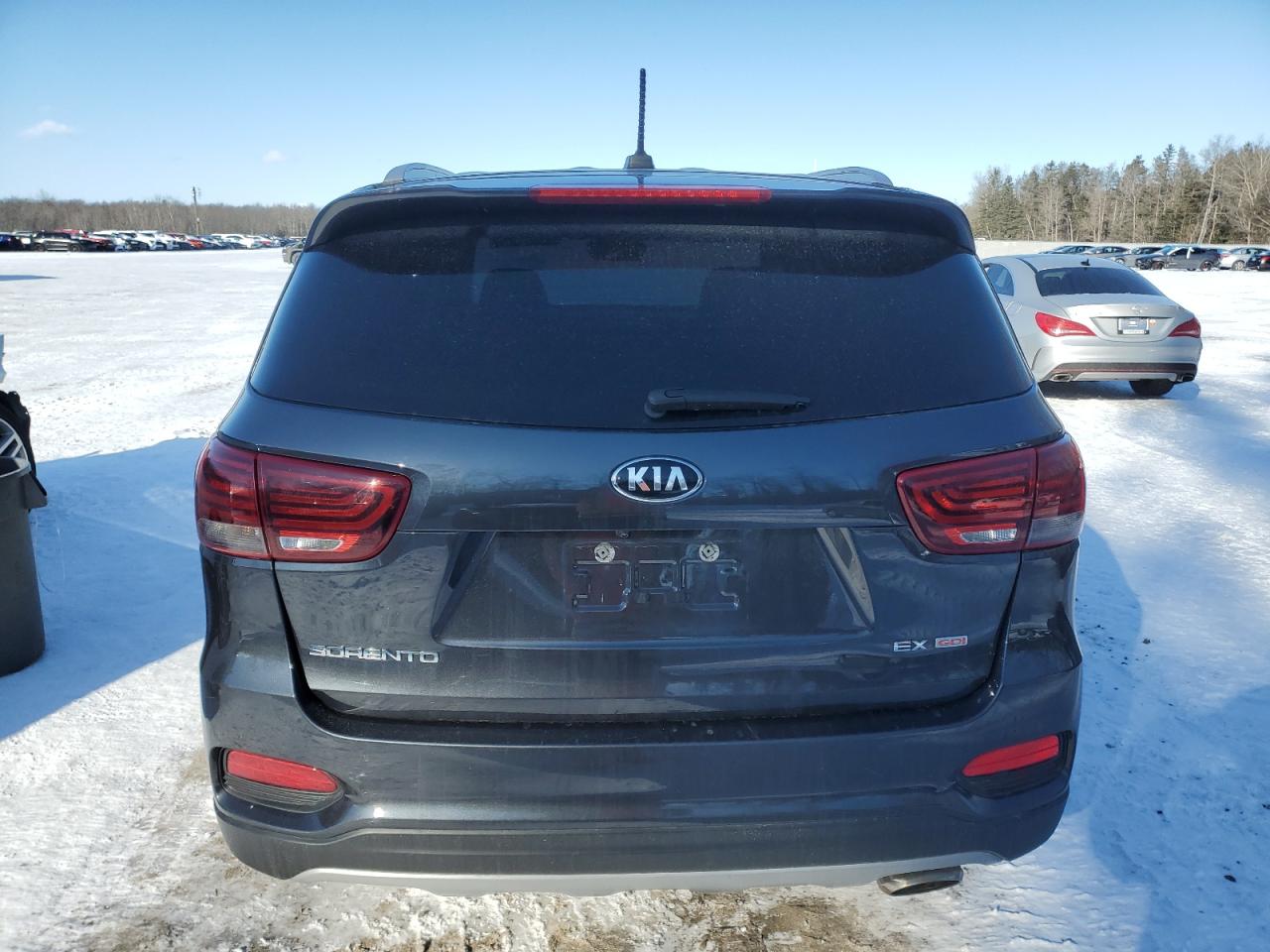 2019 Kia Sorento - Image 6