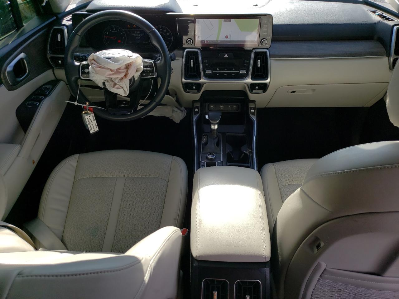 2022 Kia Sorento - Image 8
