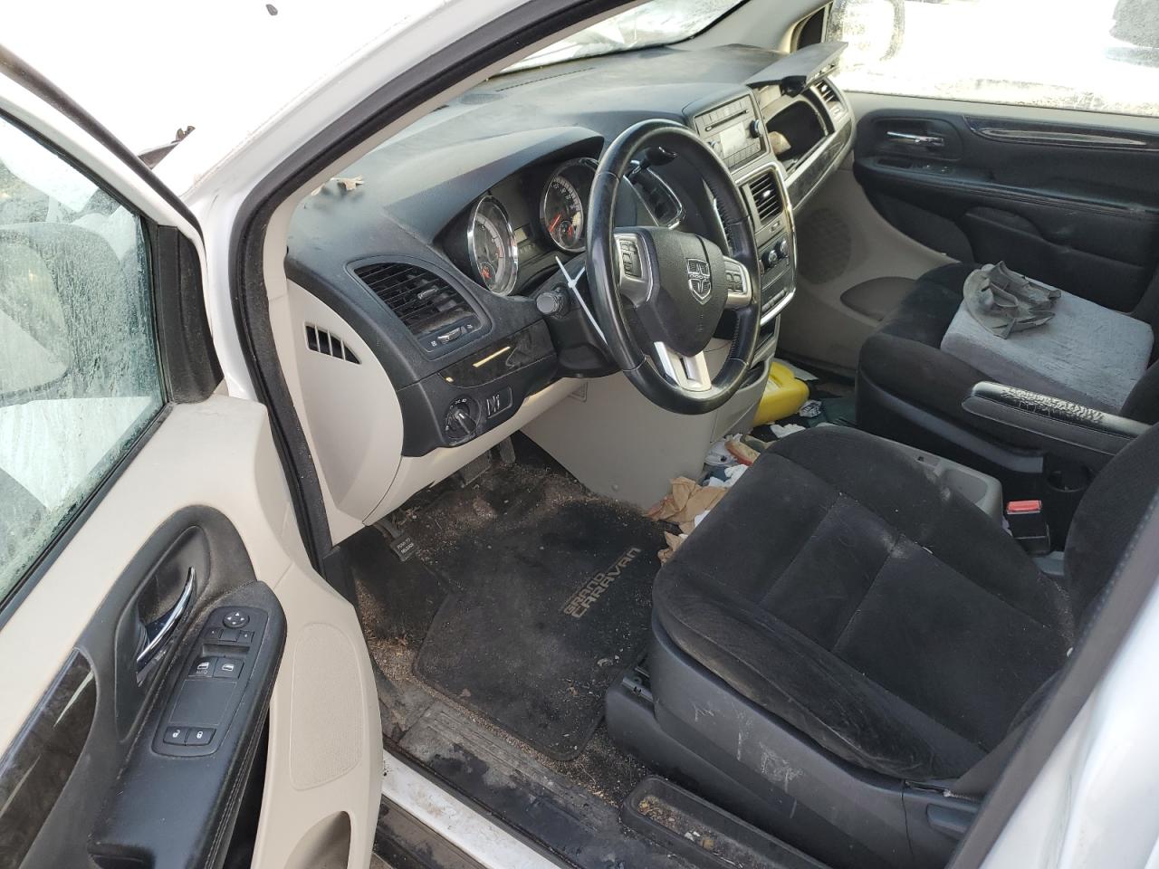 2014 Dodge Caravan - Image 8