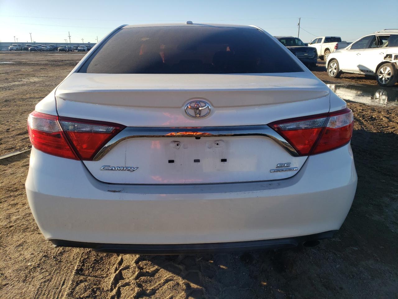 2016 Toyota Camry - Image 6