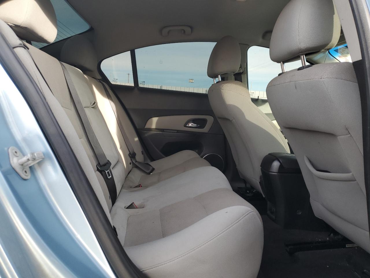2012 Chevrolet Cruze - Image 10