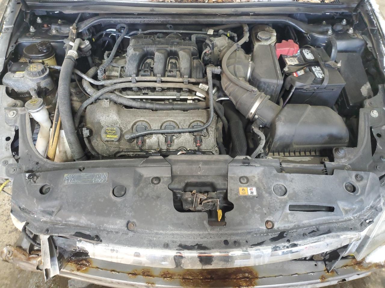 2011 Ford Taurus - Image 12