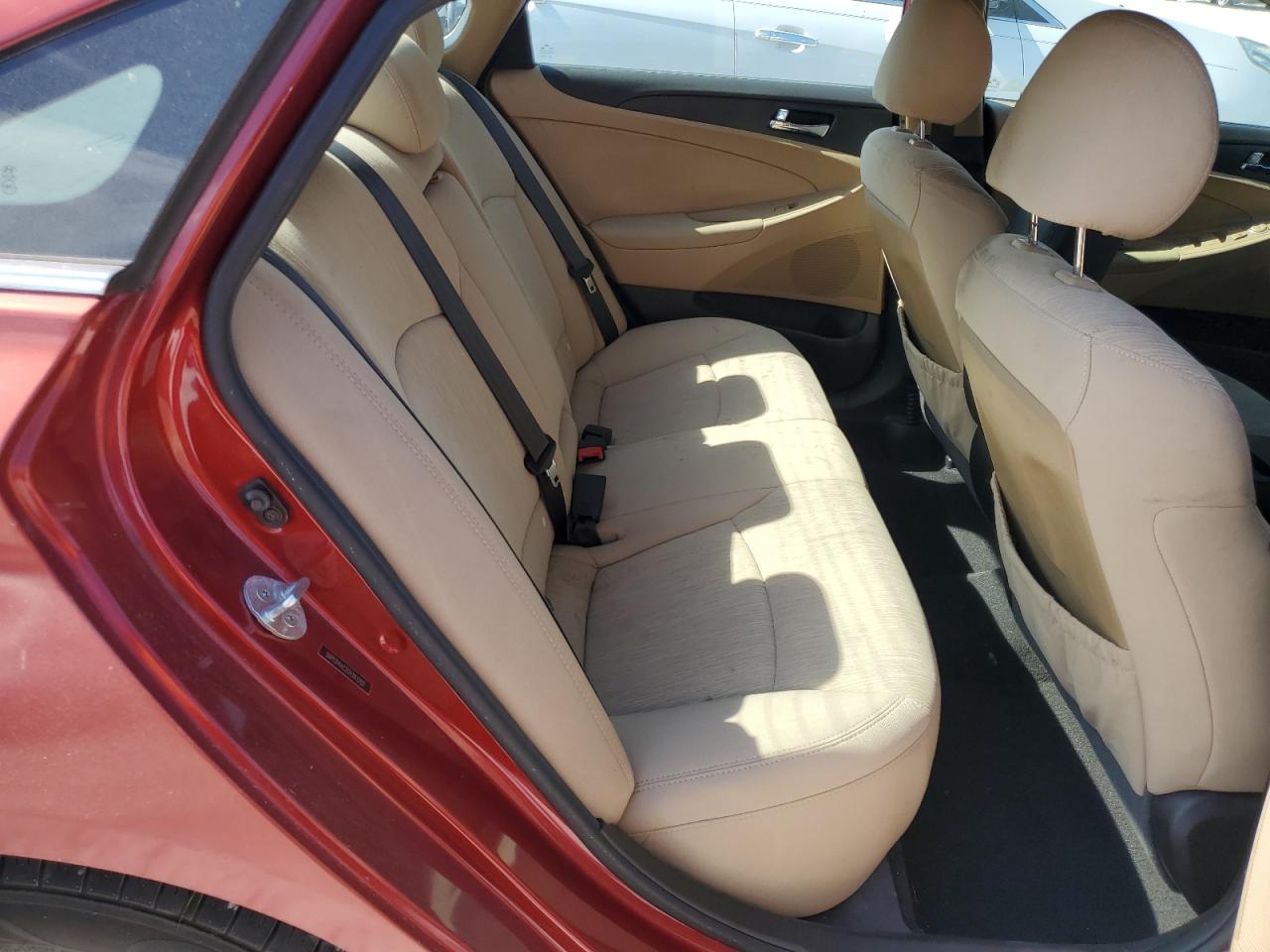 2012 Hyundai Sonata - Image 10