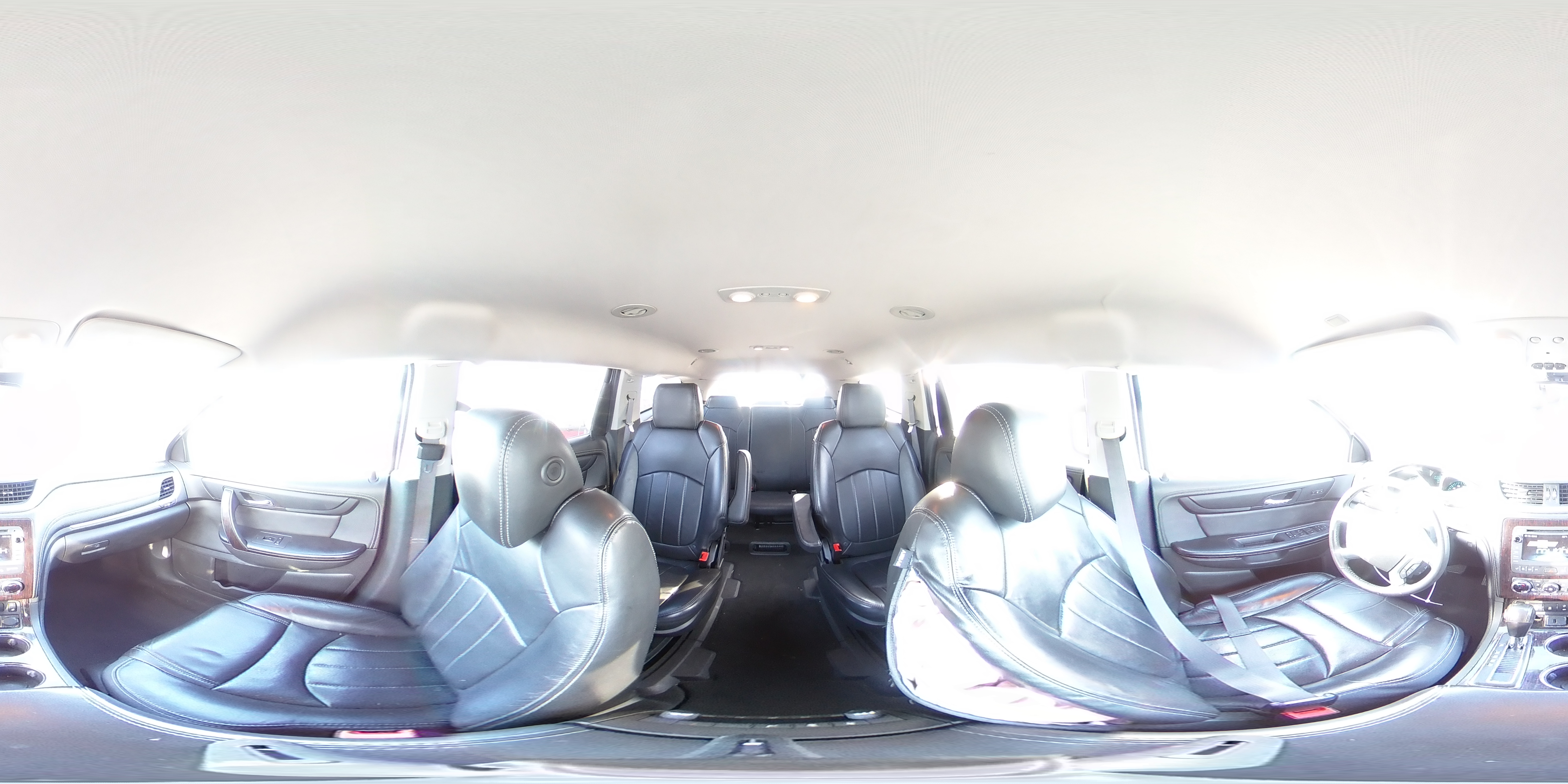 2015 Chevrolet Traverse - Image 14