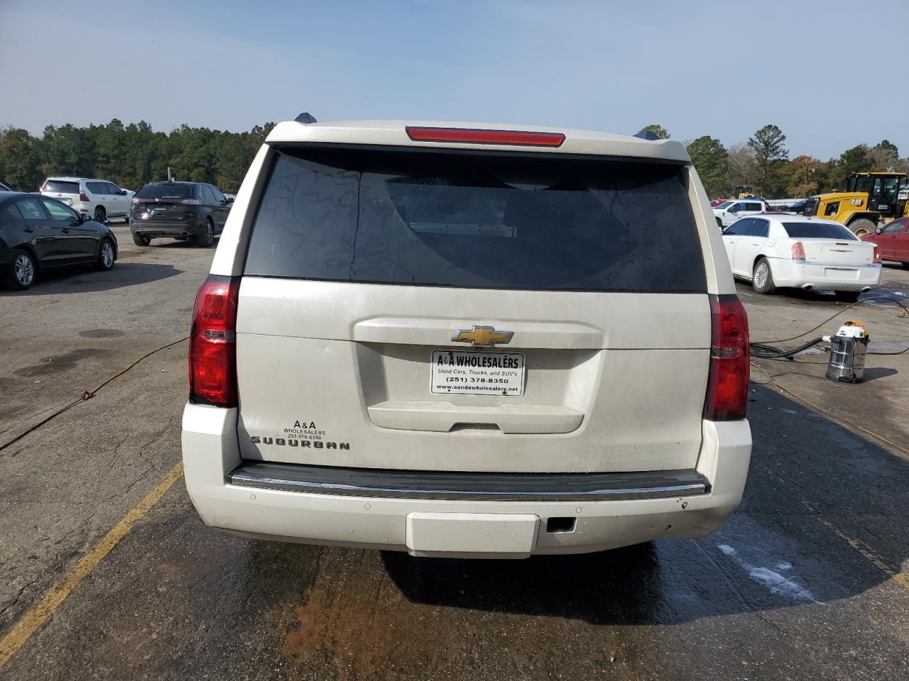 2015 Chevrolet Suburban - Image 6