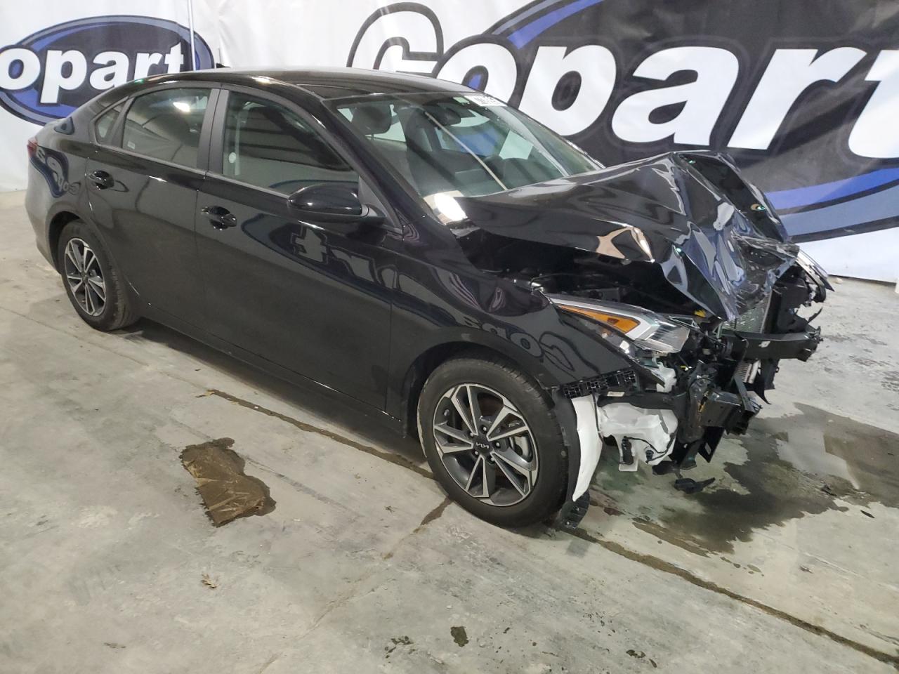 2024 Kia Forte - Image 4