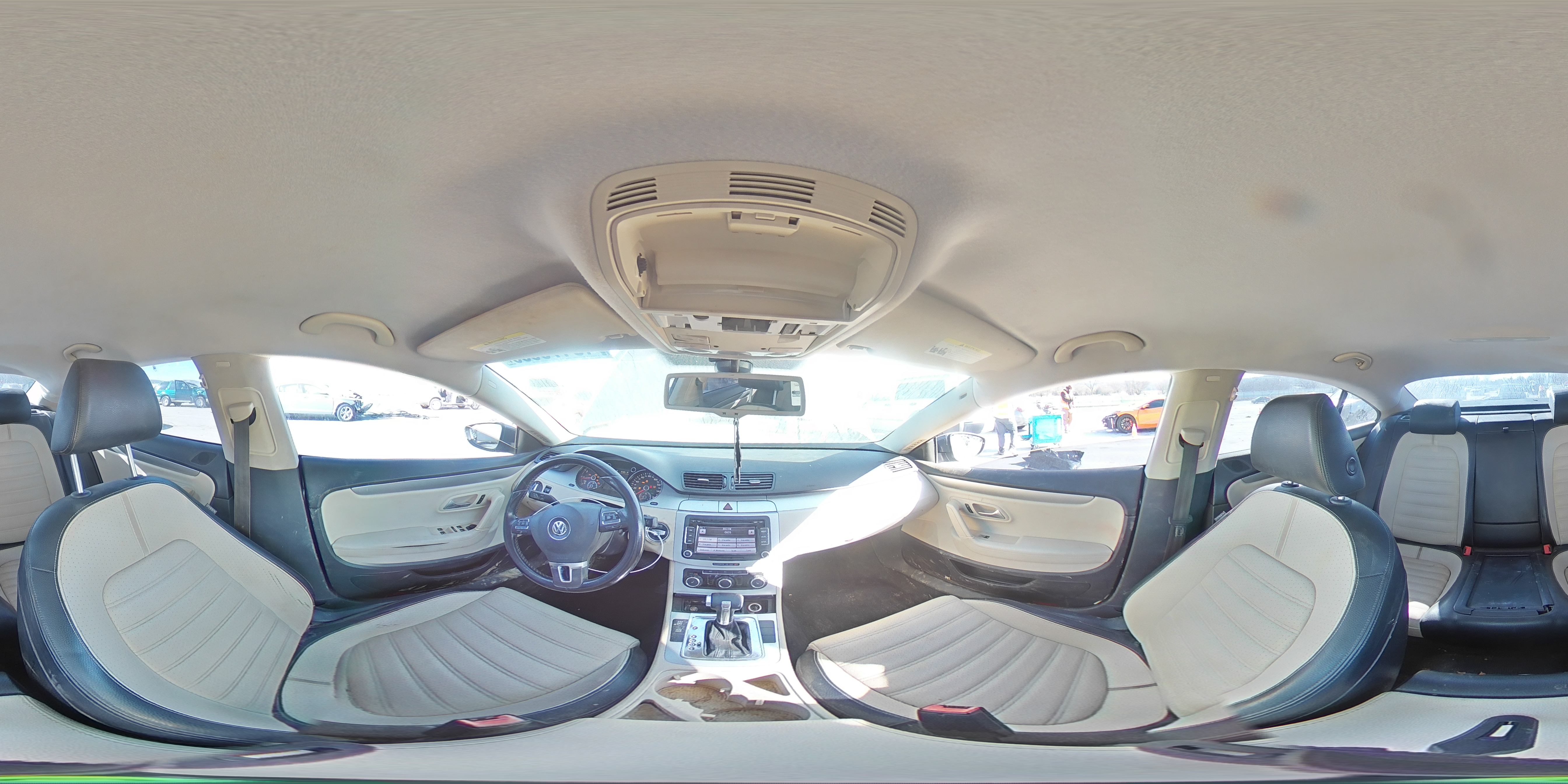 2010 Volkswagen Passat CC - Image 13