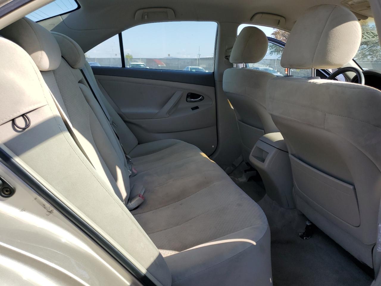 2007 Toyota Camry - Image 10