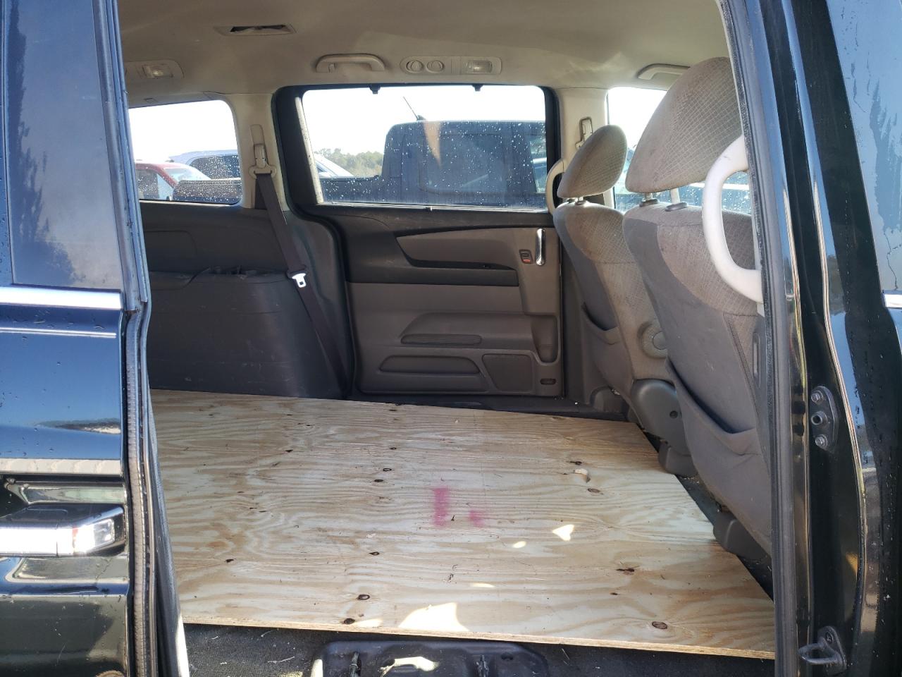 2015 Honda Odyssey - Image 11