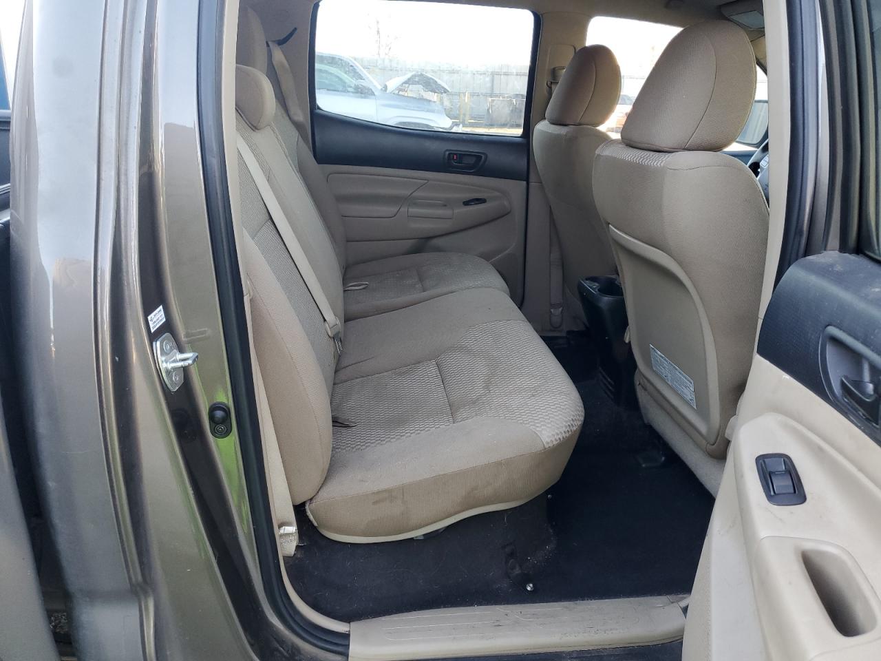 2012 Toyota Tacoma - Image 10