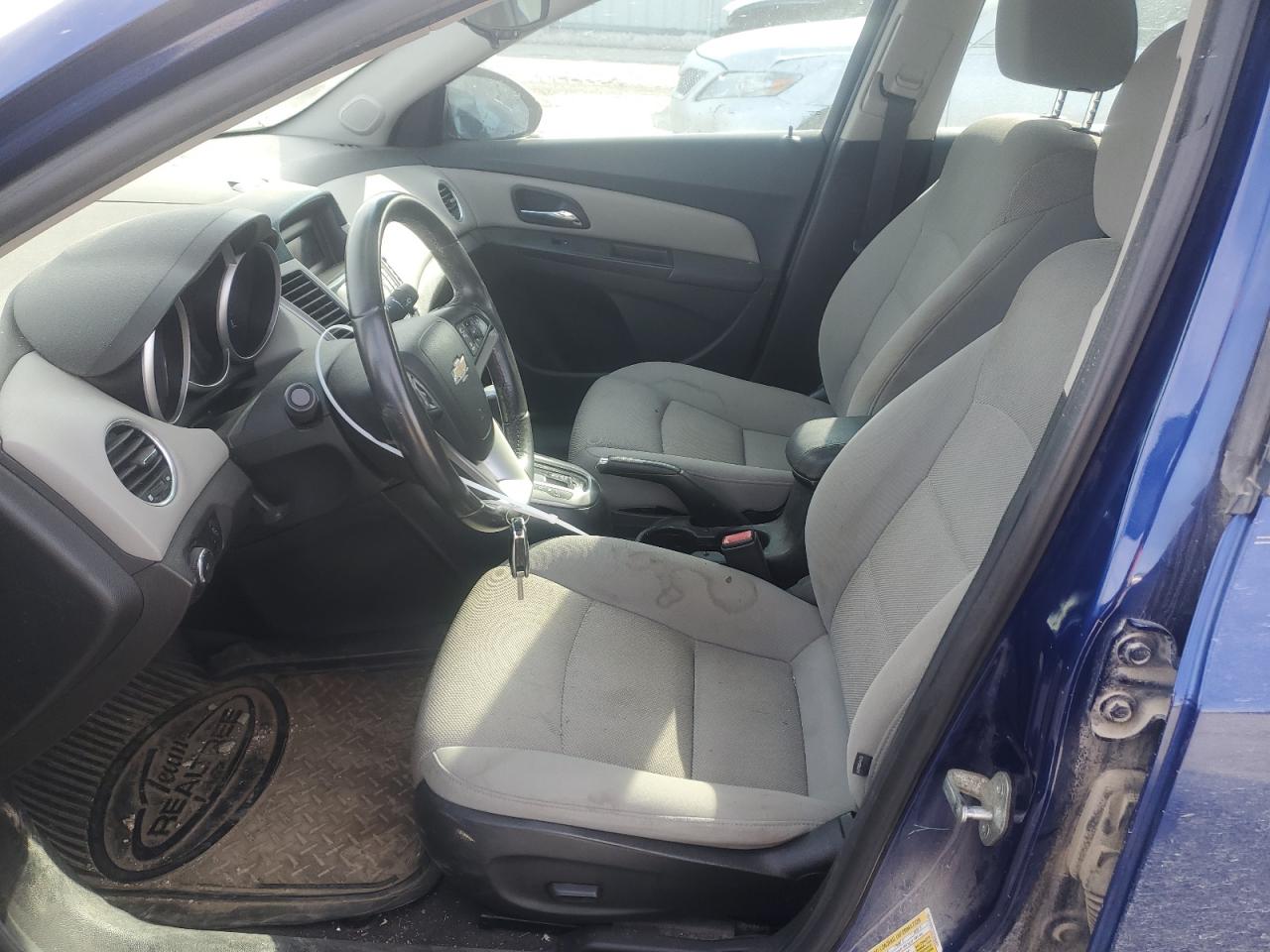 2012 Chevrolet Cruze - Image 7