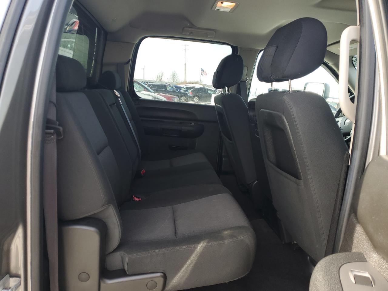 2013 Chevrolet Silverado - Image 10