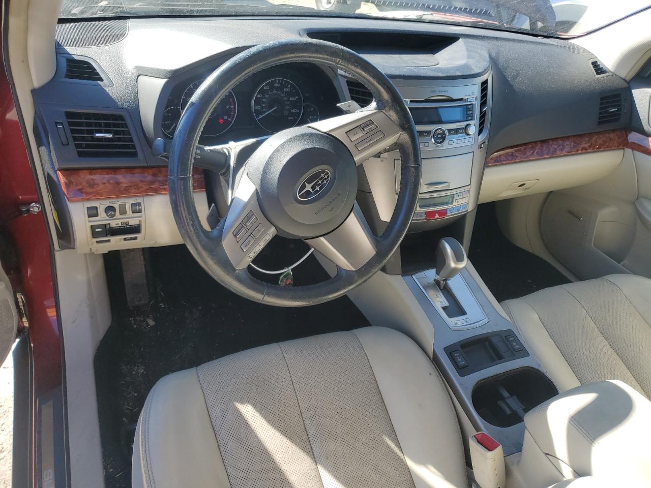 2011 Subaru Outback - Image 8