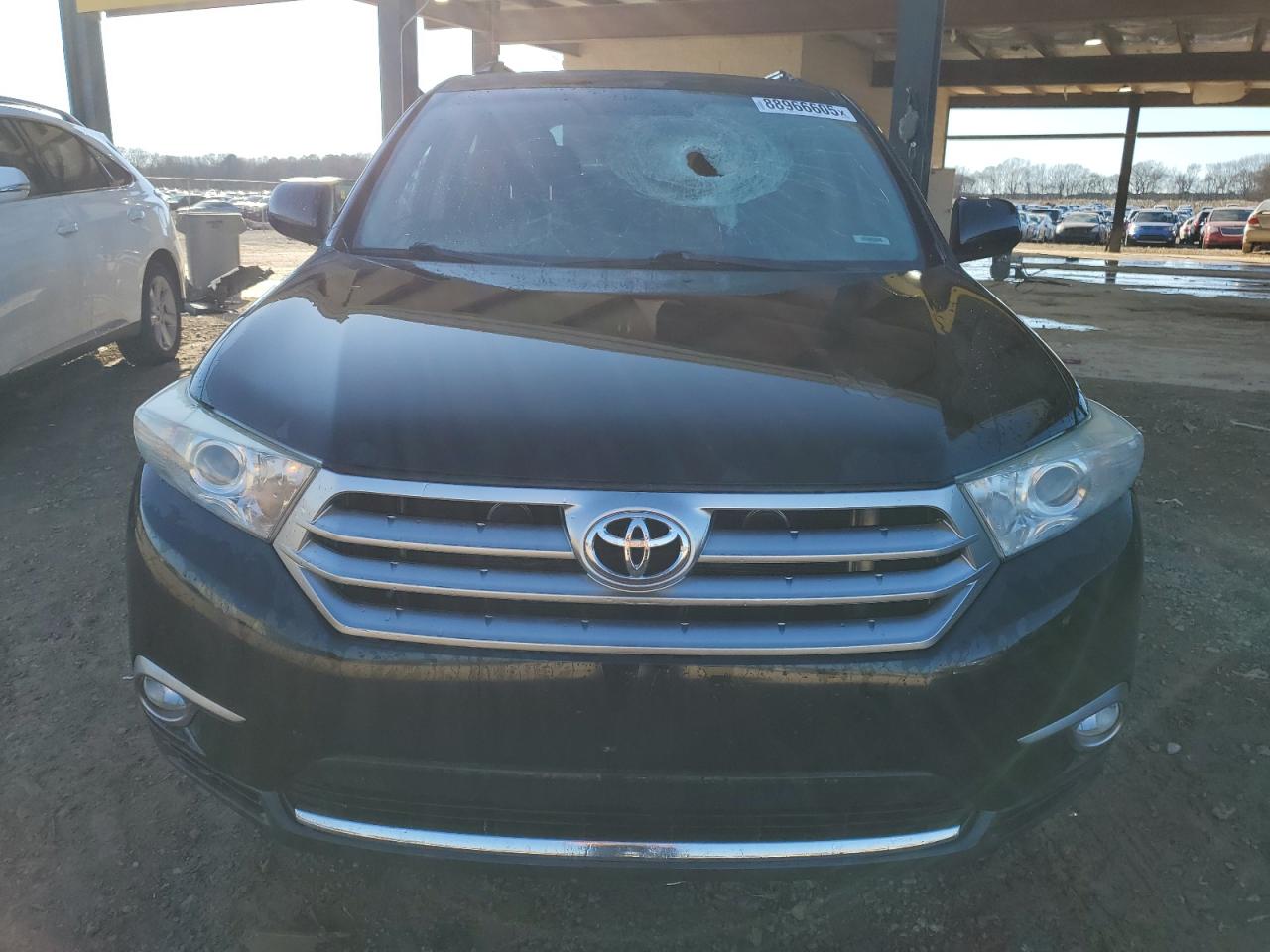 2013 Toyota Highlander - Image 5