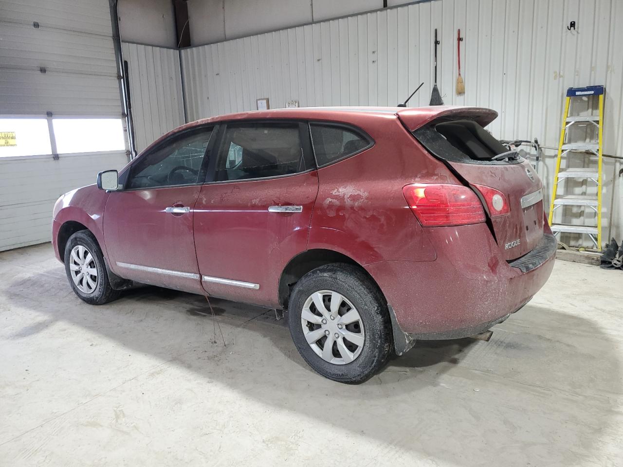 2013 Nissan Rogue - Image 2