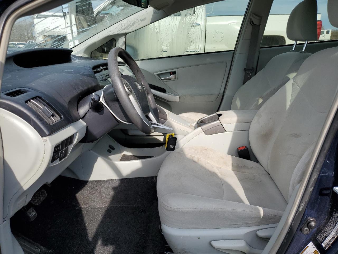 2015 Toyota Prius - Image 7