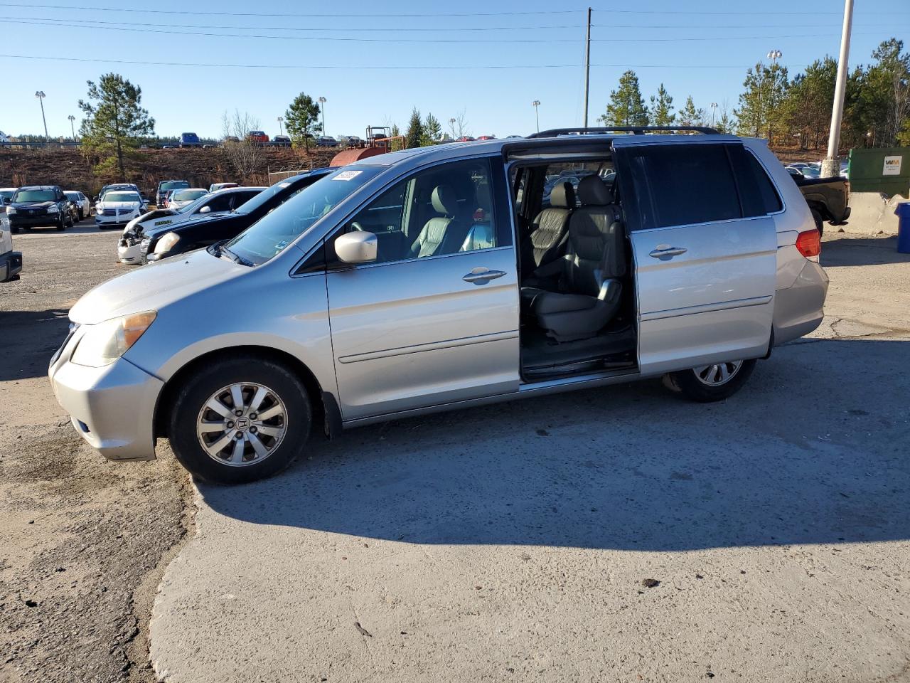 2008 Honda Odyssey - Image 1