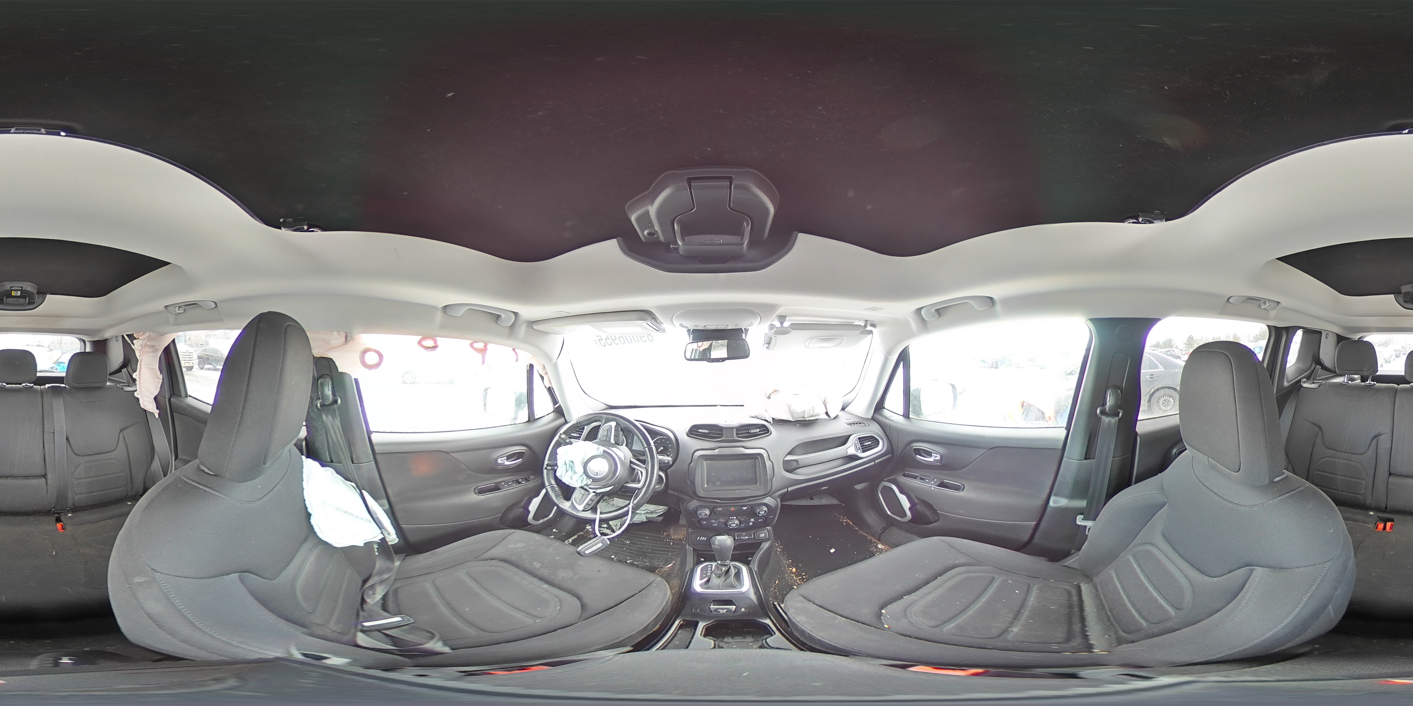2018 Jeep Renegade - Image 13