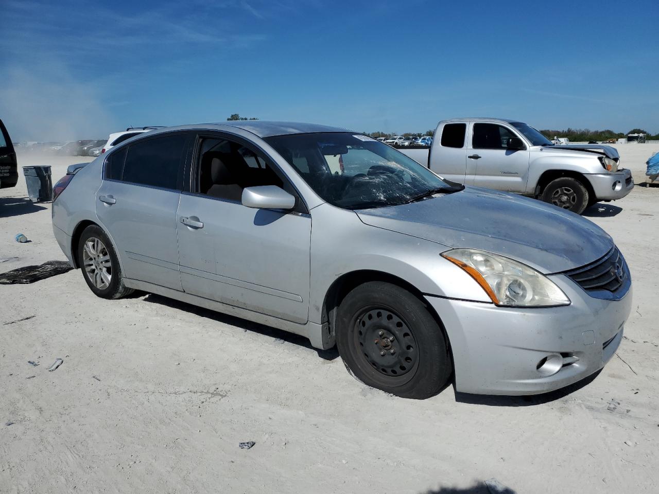 2011 Nissan Altima - Image 4