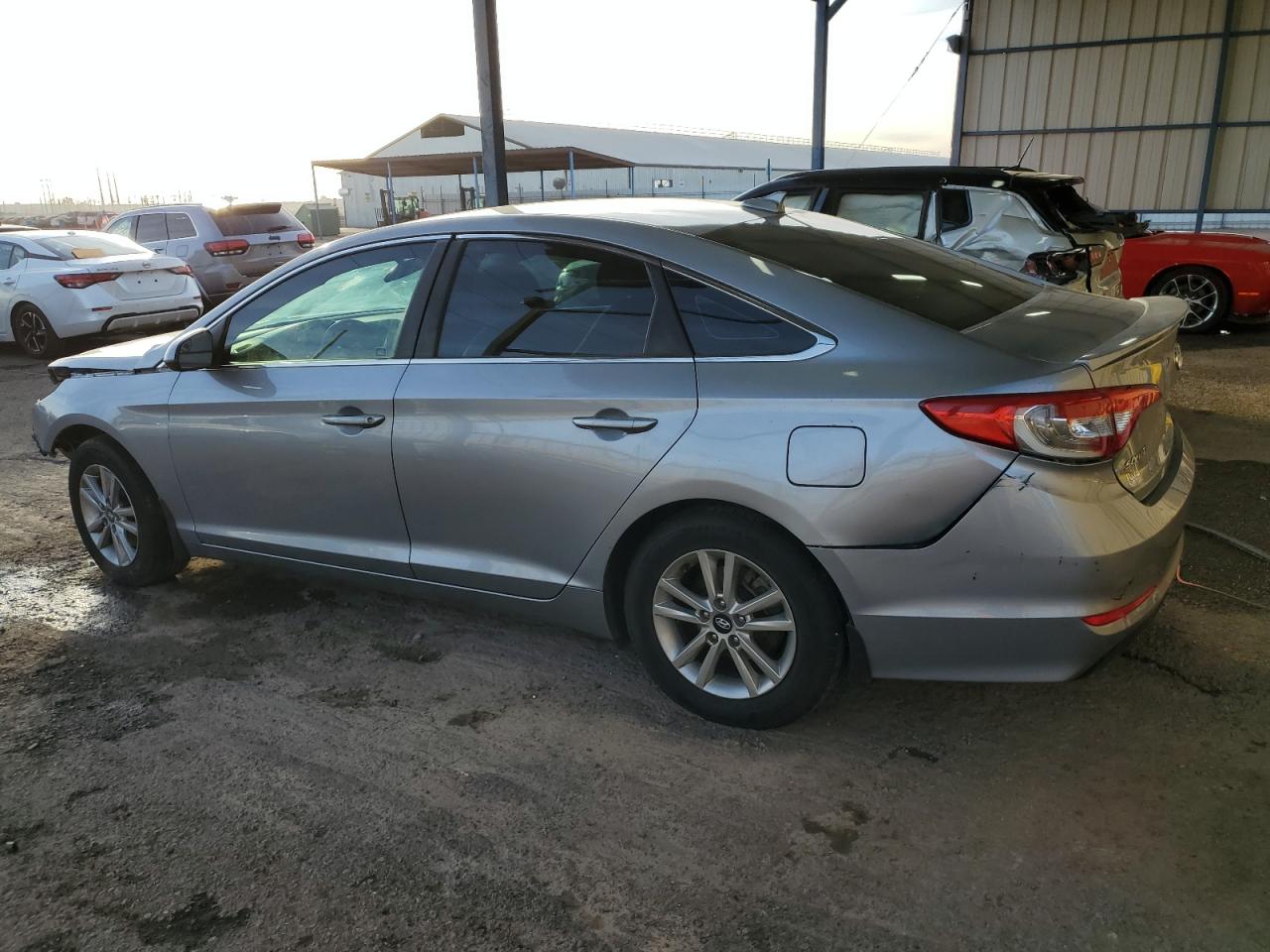 2017 Hyundai Sonata - Image 2