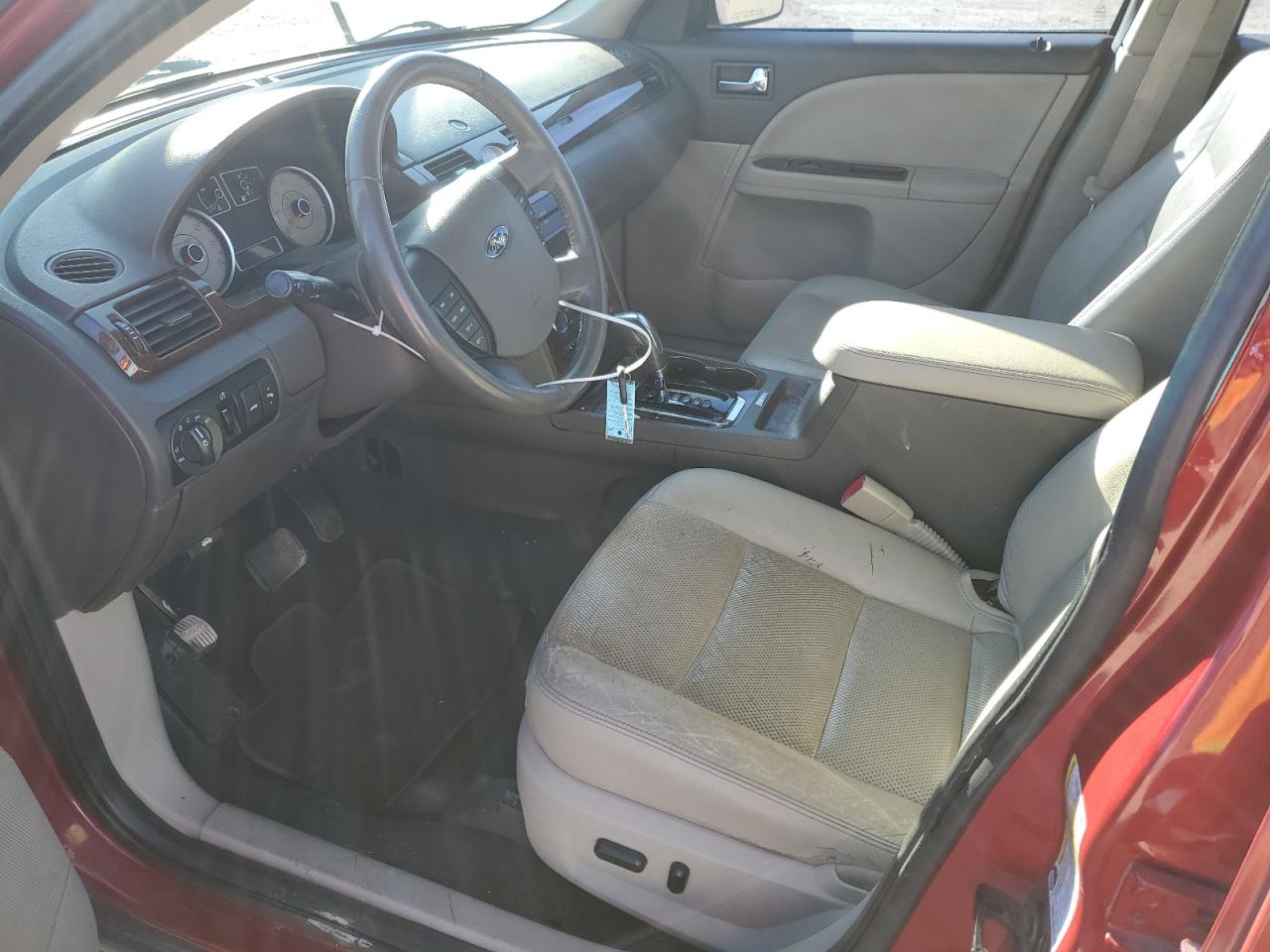 2009 Ford Taurus - Image 7