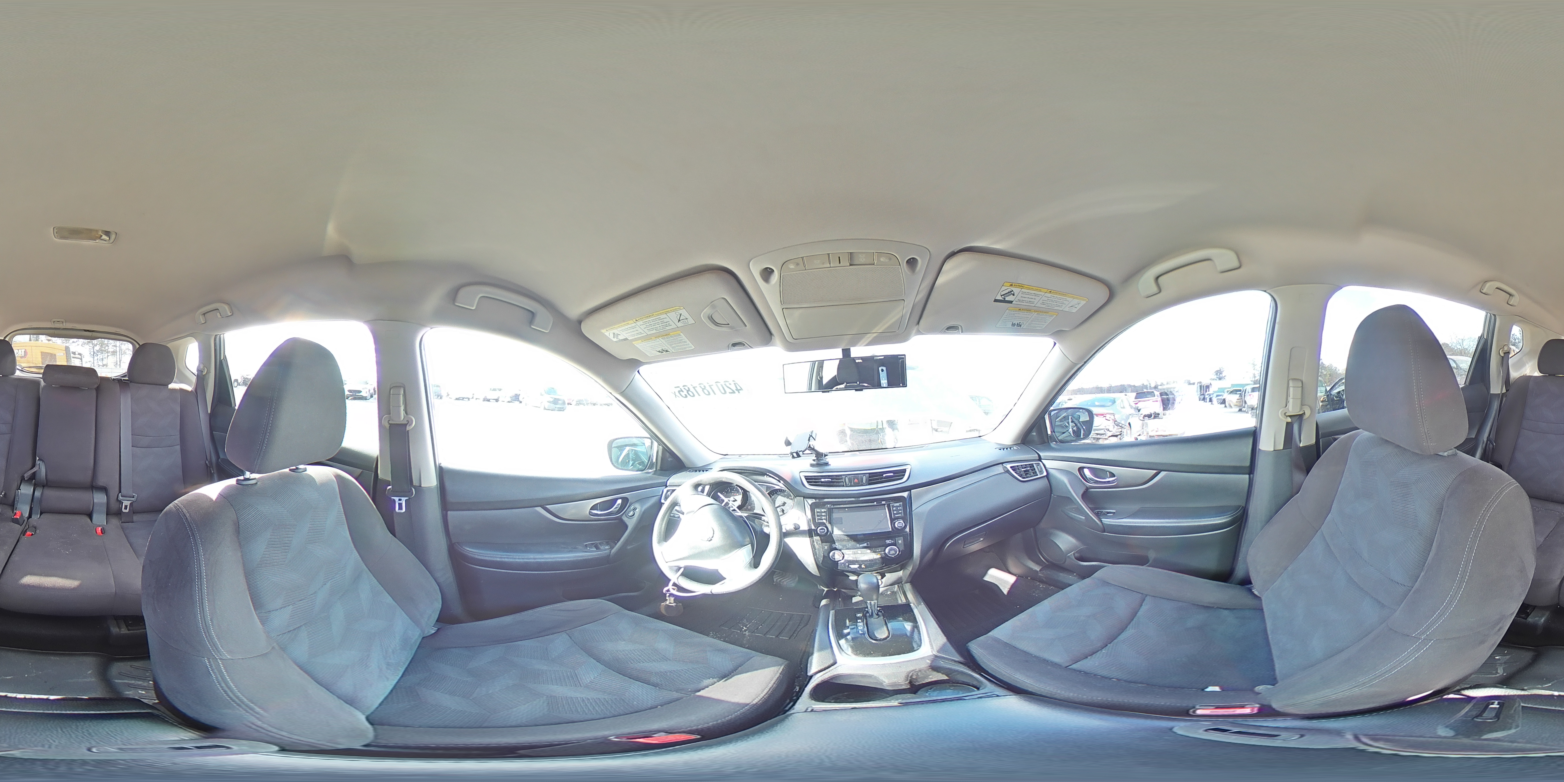 2015 Nissan Rogue - Image 13