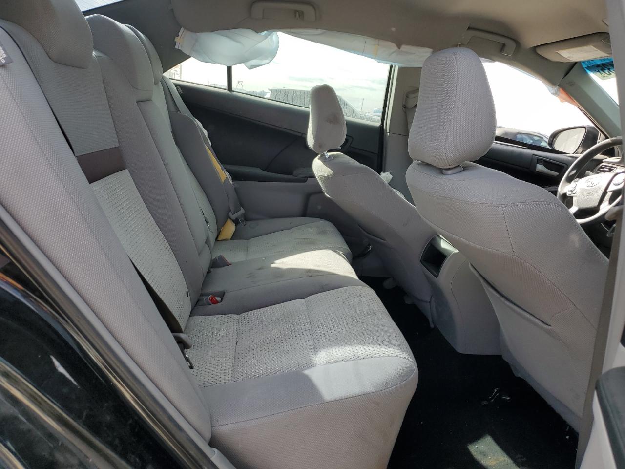 2012 Toyota Camry - Image 10
