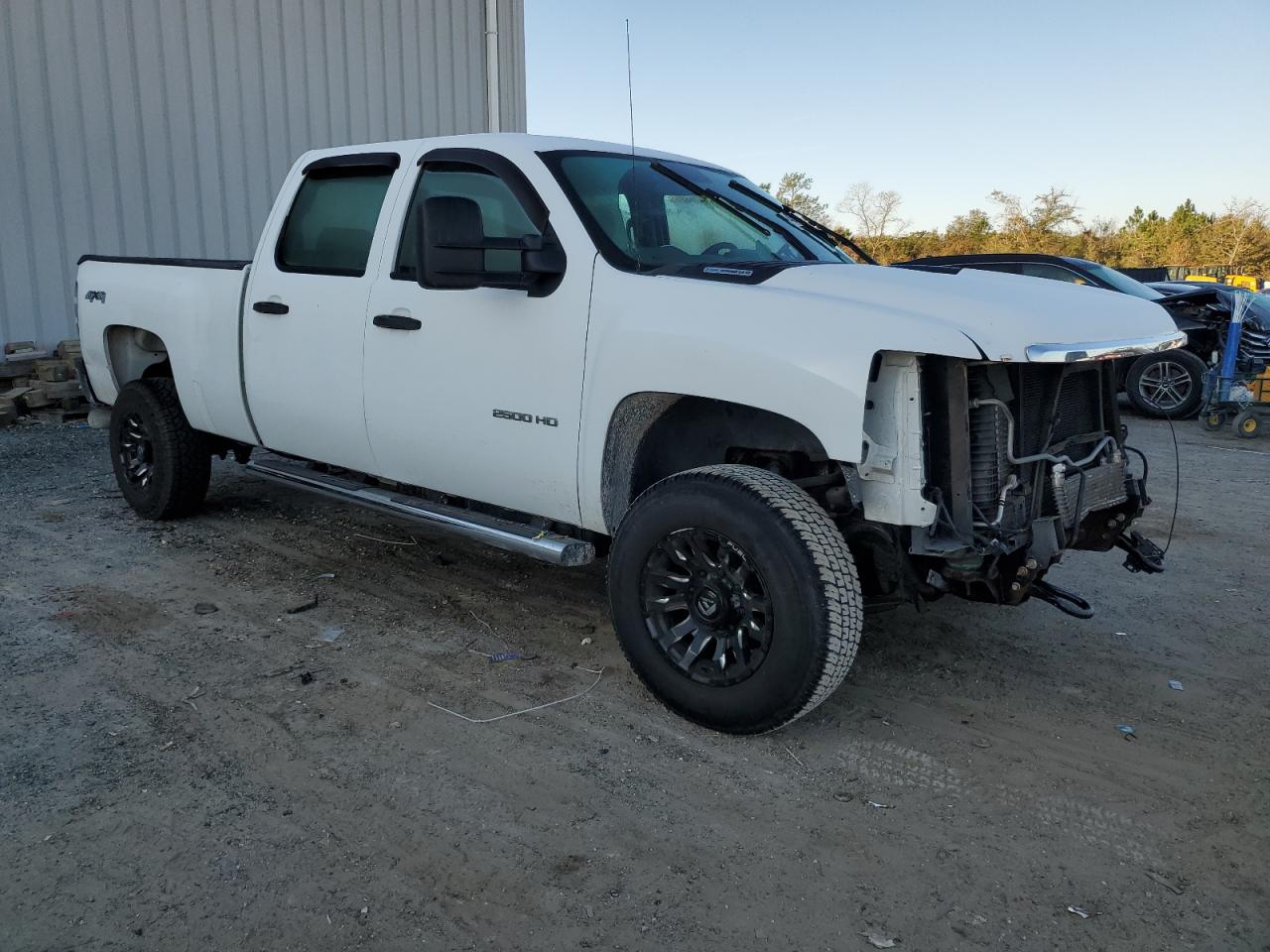 2014 Chevrolet Silverado - Image 4