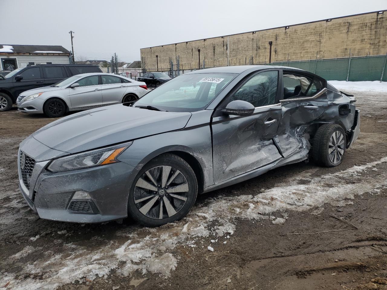 2021 Nissan Altima - Image 1