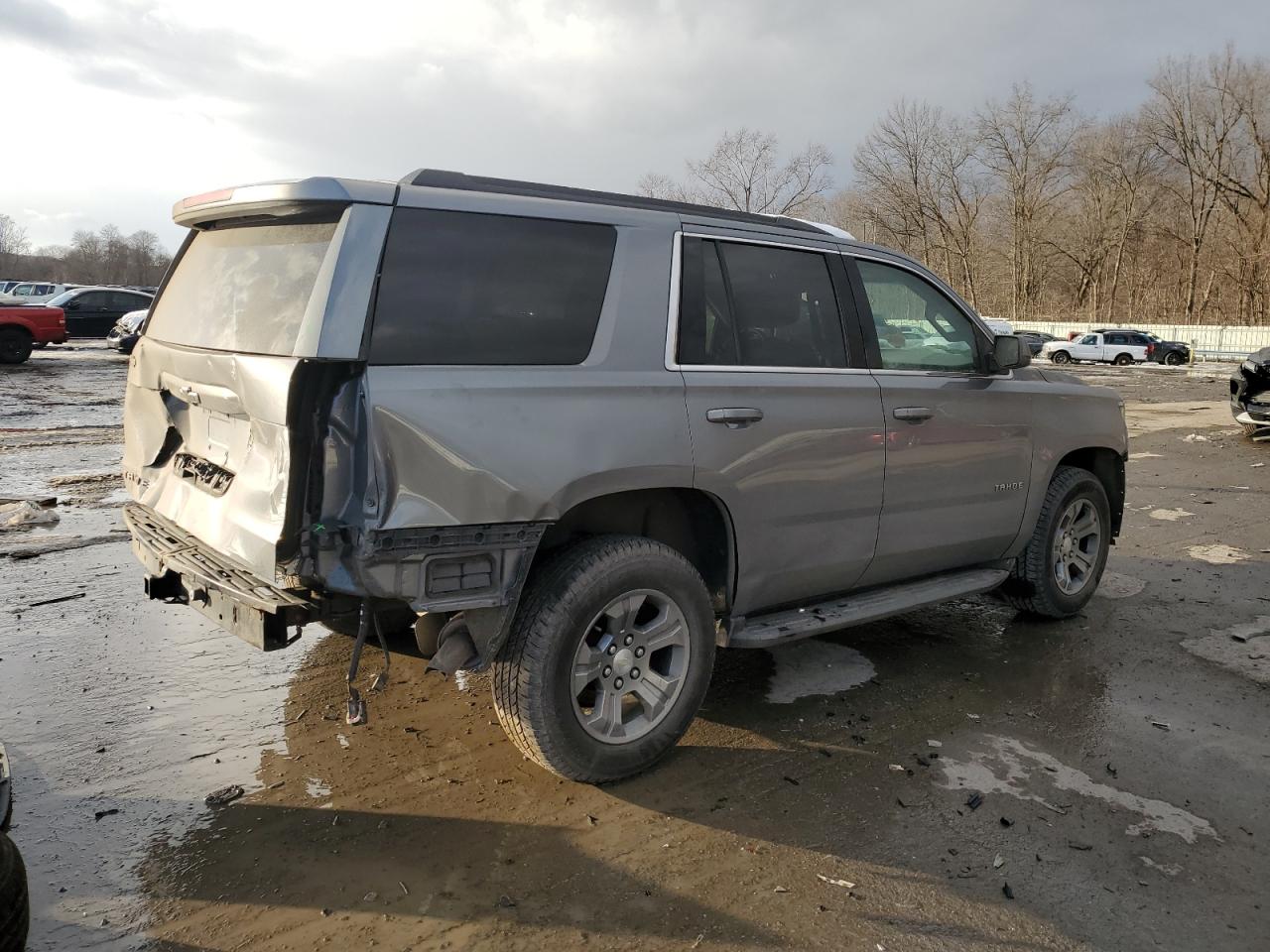 2019 Chevrolet Tahoe - Image 3