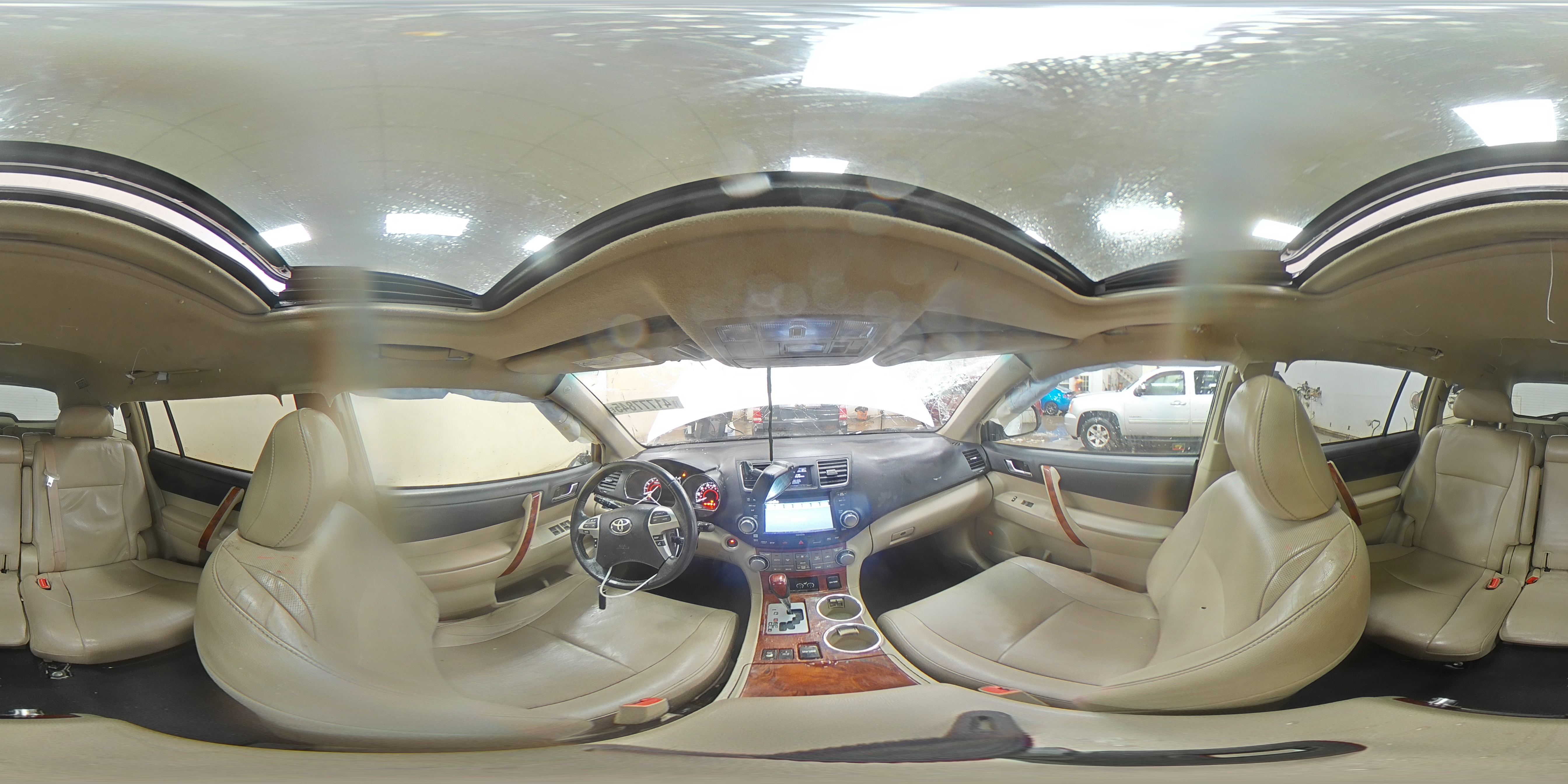 2012 Toyota Highlander - Image 15