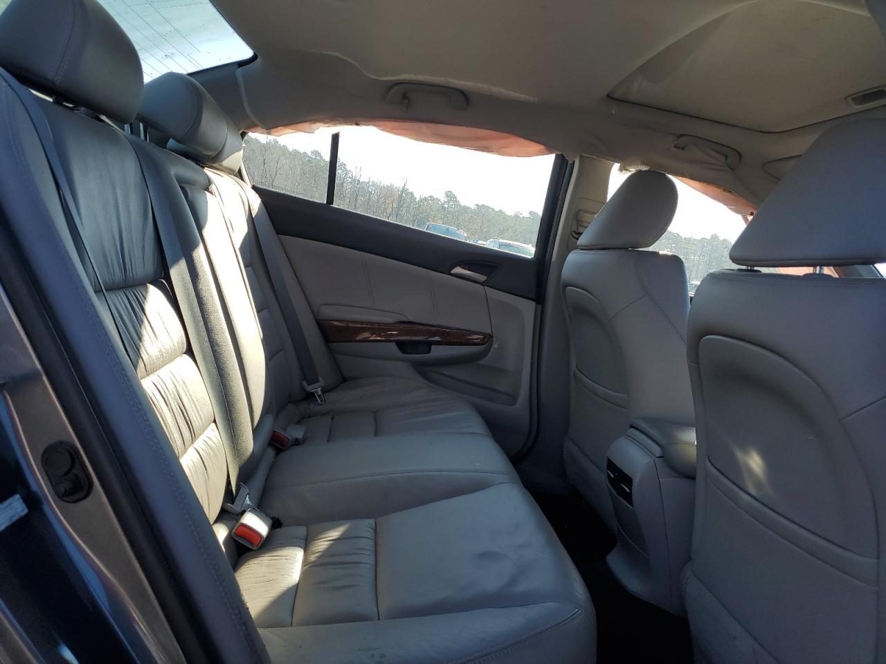 2012 Honda Accord - Image 10