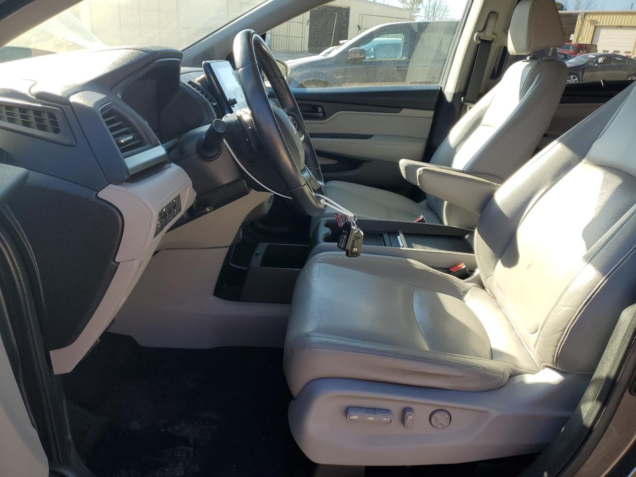 2018 Honda Odyssey - Image 7