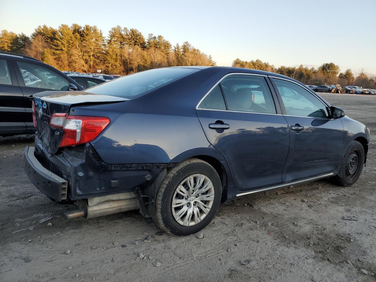 2014 Toyota Camry - Image 3