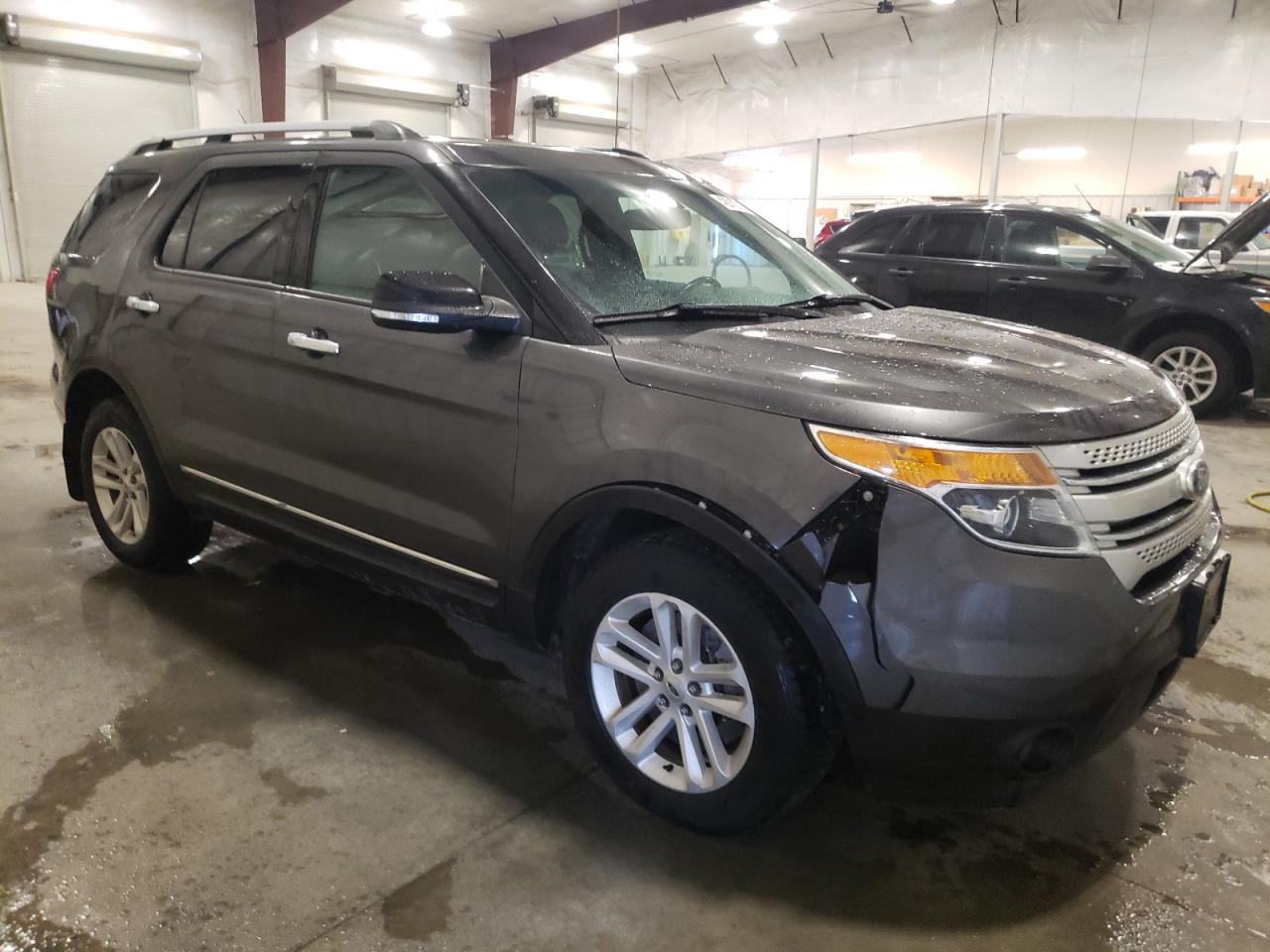 2015 Ford Explorer - Image 4