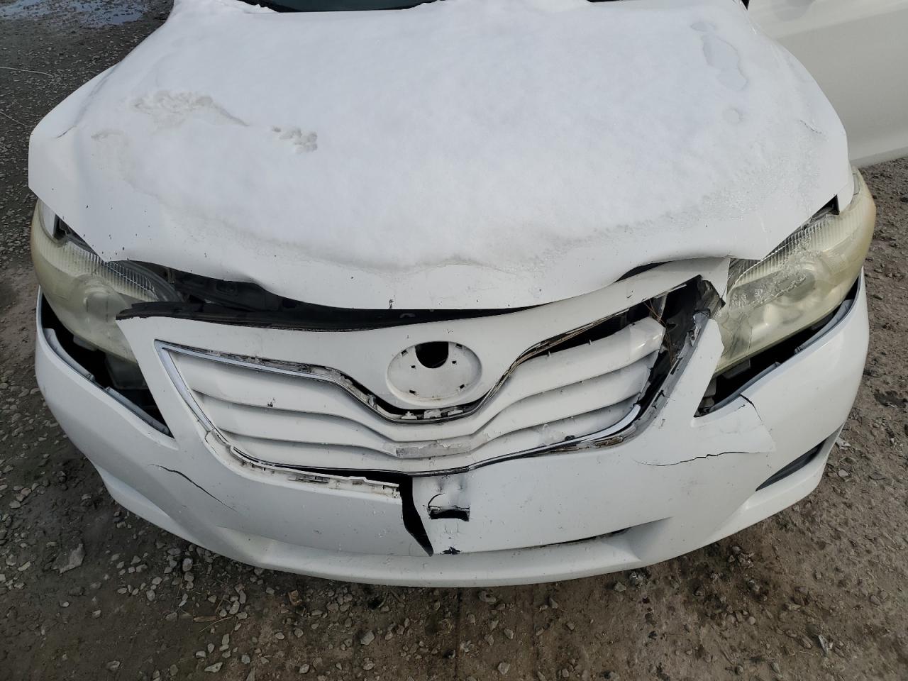 2011 Toyota Camry - Image 11
