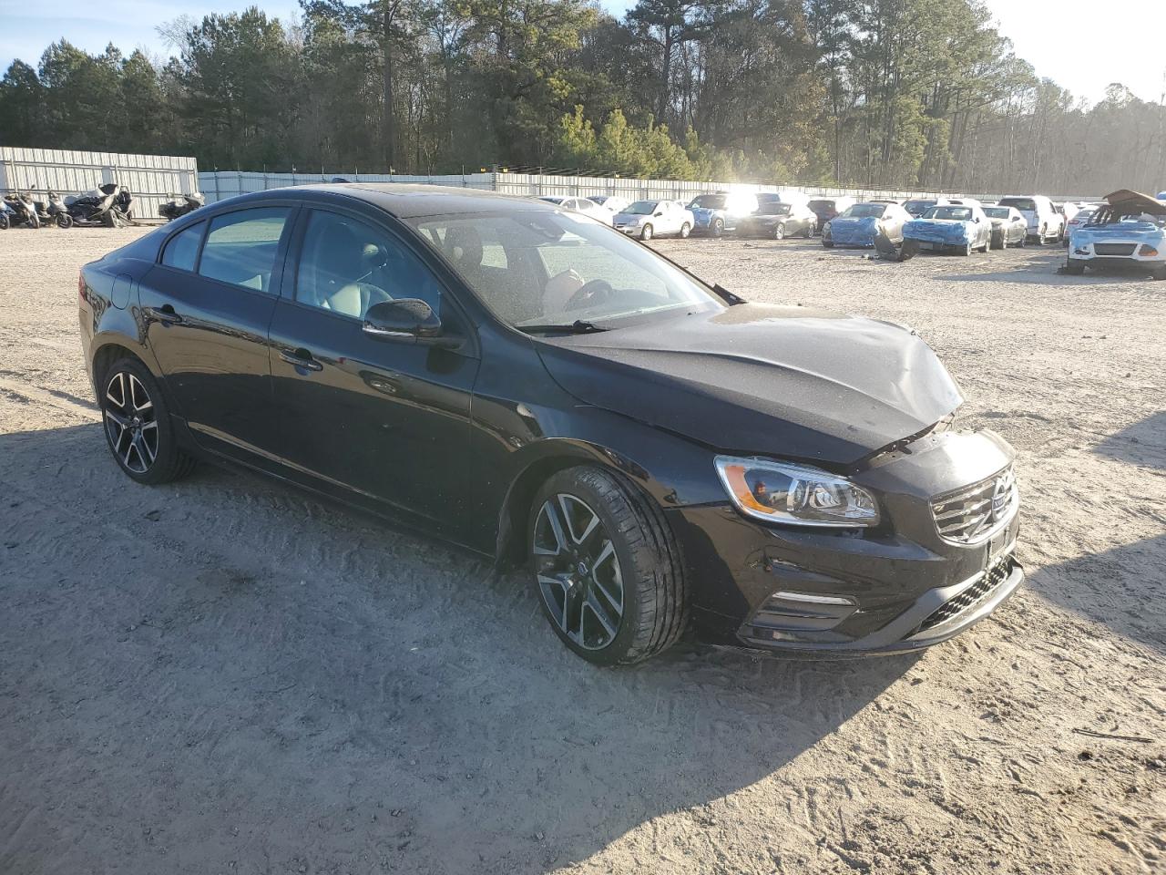 2017 Volvo S60 - Image 4