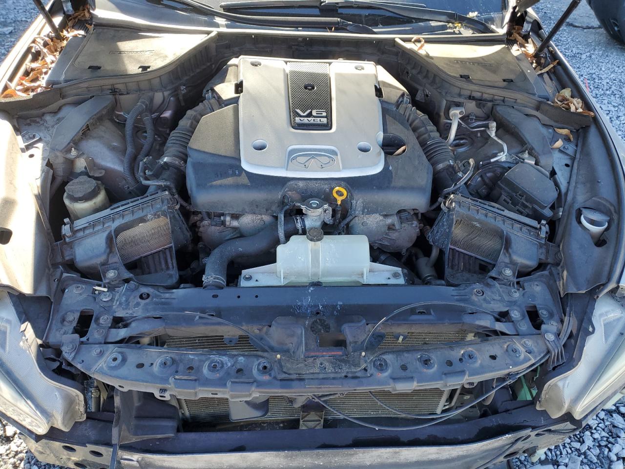2015 Infiniti Q50 - Image 12