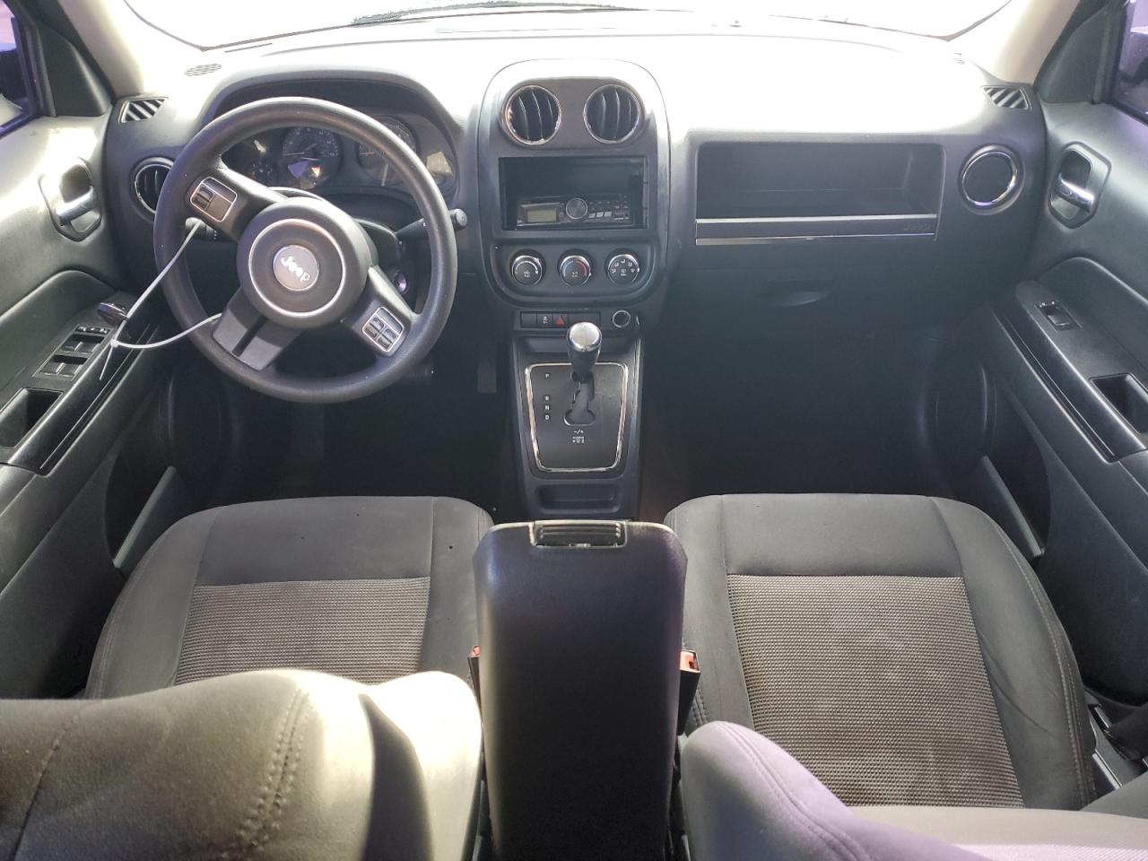2016 Jeep Liberty (Patriot) - Image 8