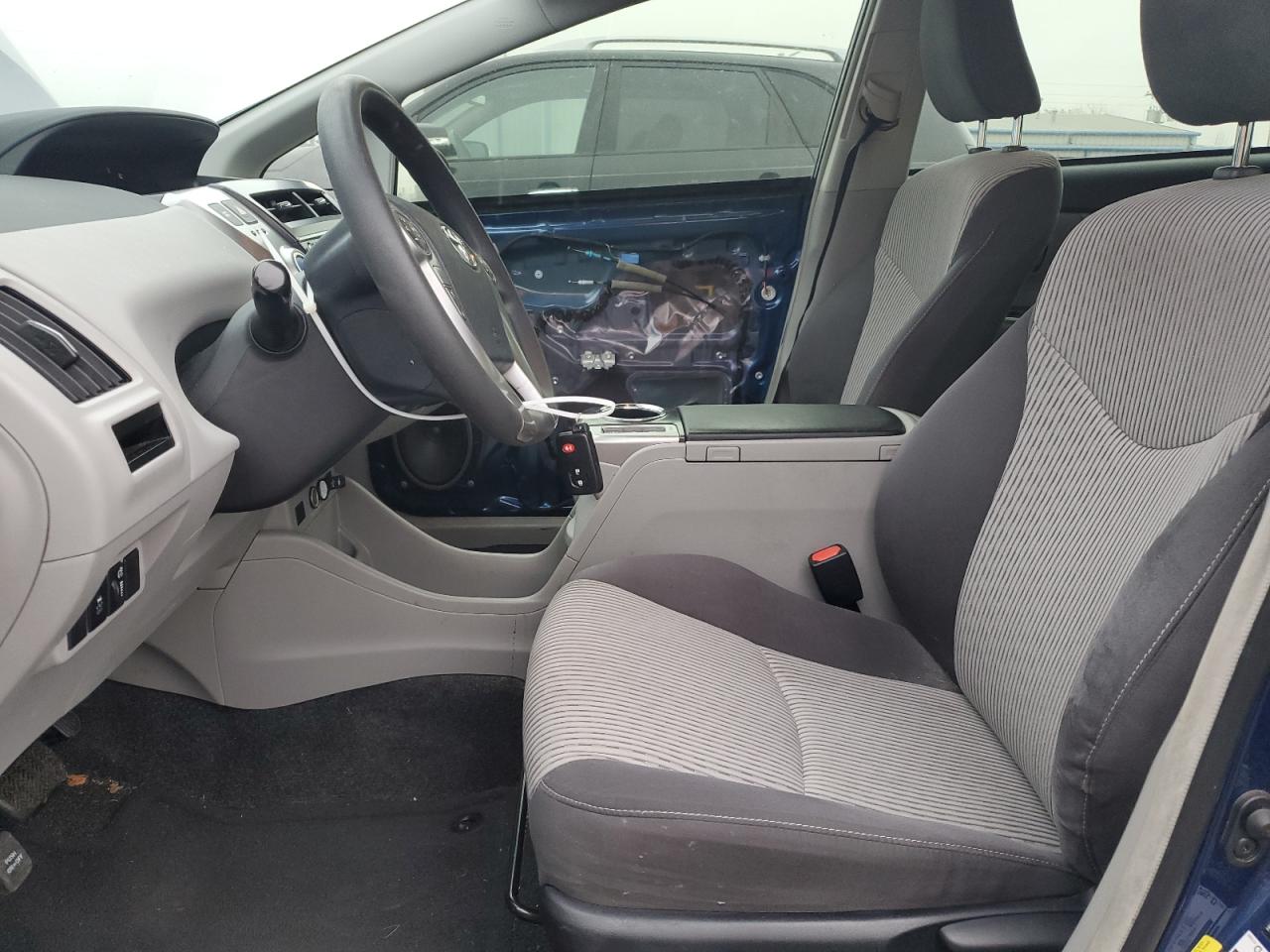2016 Toyota Prius - Image 7